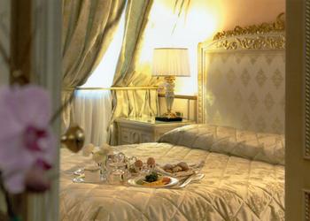 デラックス・スイート のアンドレオラ・セントラル ・ホテル ミラノ デラックス・スイート のアンドレオラ・セントラル ・ホテル ミラノ